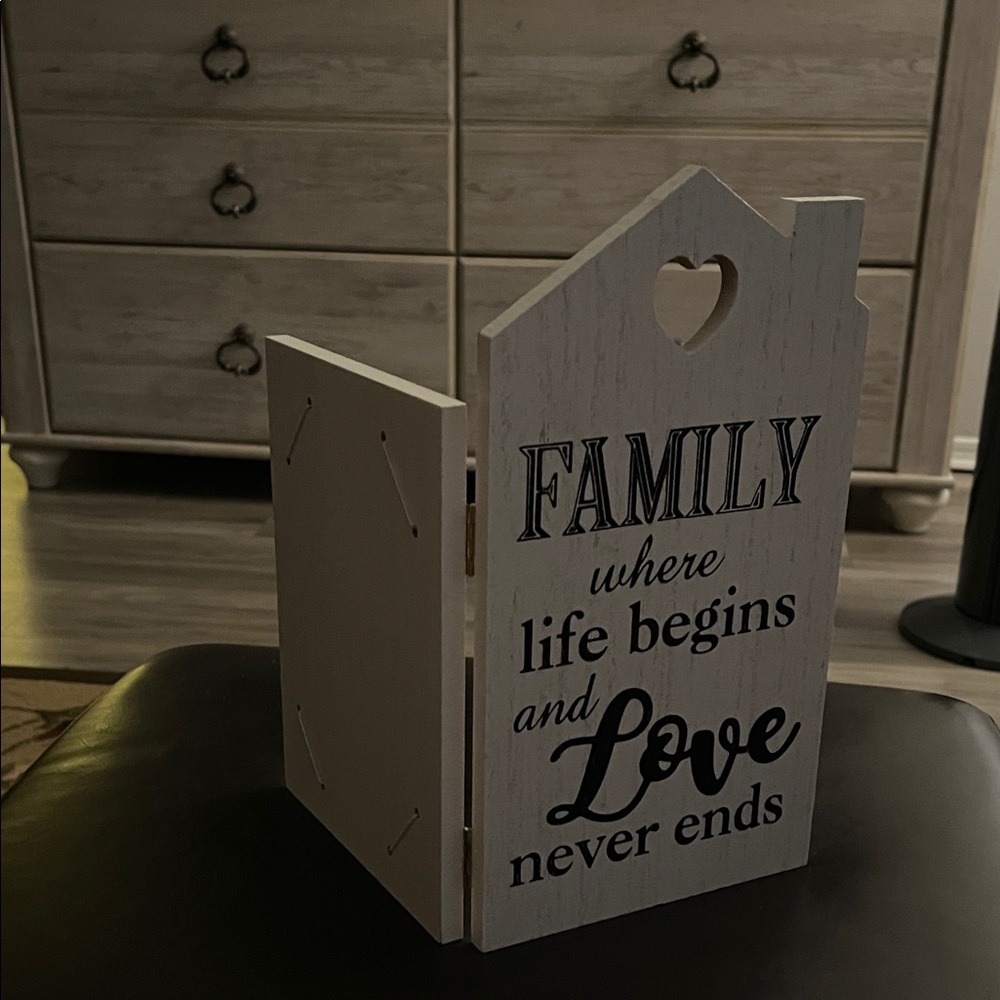 Heartfelt Family Quote Wooden Plaque